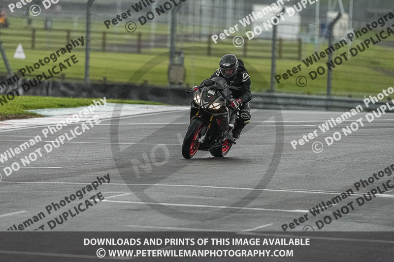 donington no limits trackday;donington park photographs;donington trackday photographs;estoril;event digital images;motorbikes;no limits;no limits trackdays;peter wileman photography;portugal;trackday;trackday digital images;trackday photos